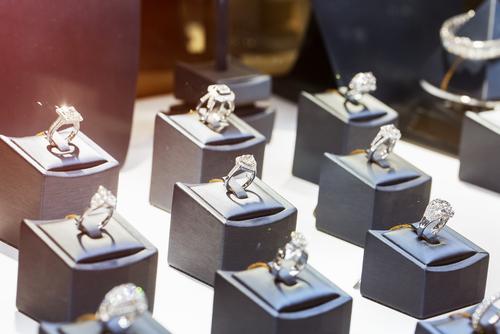 Tips to Choose the Best Diamond Ring Stores