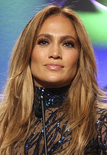 The Buzz Following the First Reveal of Jennifer Lopez’s Diamond Ring