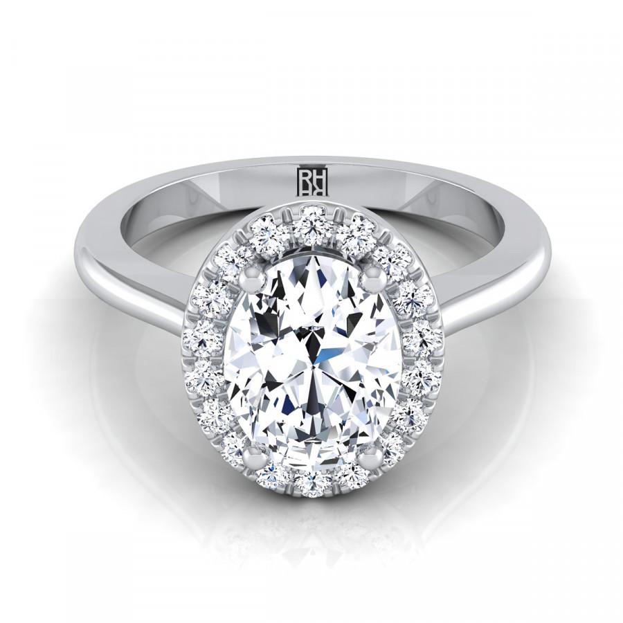 The Pros of Using a Round Halo Diamond Engagement Ring