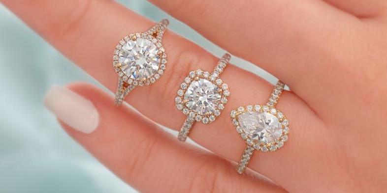 How to Get the Best Deal on an Engagement Ring