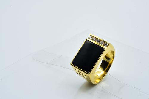 Customizing a Black and White Diamond Mens Ring