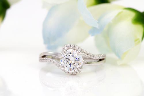 A Look at Bypass Engagement Rings