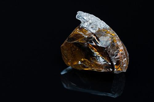 About the Pricing of Natural Orange Diamonds